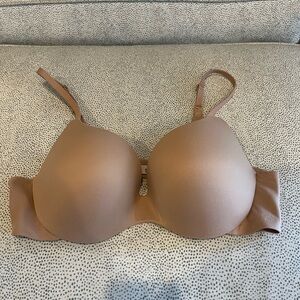 Victoria’s Secret Nude Bra